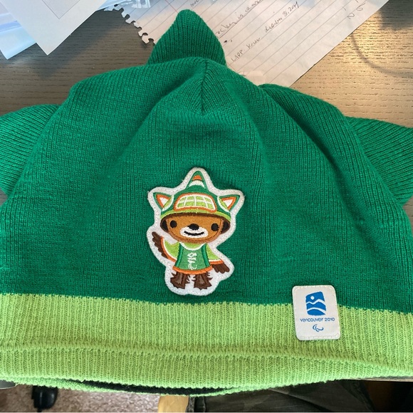 Official 2010 Vancouver Olympics Winter Hat Toque - Picture 2 of 4